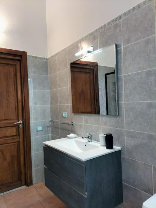 Apartamento Casa Marta Cagliari Exterior foto